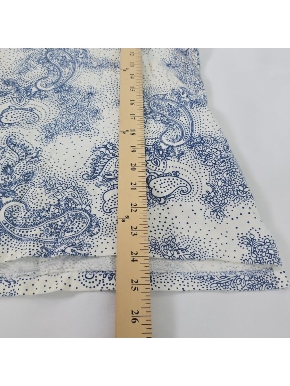Tommy Hilfiger Sleeveless Golf Polo M Blue White Paisley Tennis Top Country Club - Picture 8 of 13